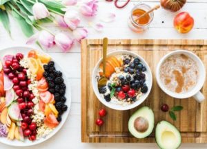 fruity-healthy-breakfast